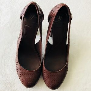 Diane Von Fustenberg Brown Platform Heel size 6